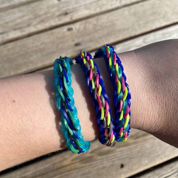 Rainbow loom bracelets. - Picture 1 of 1